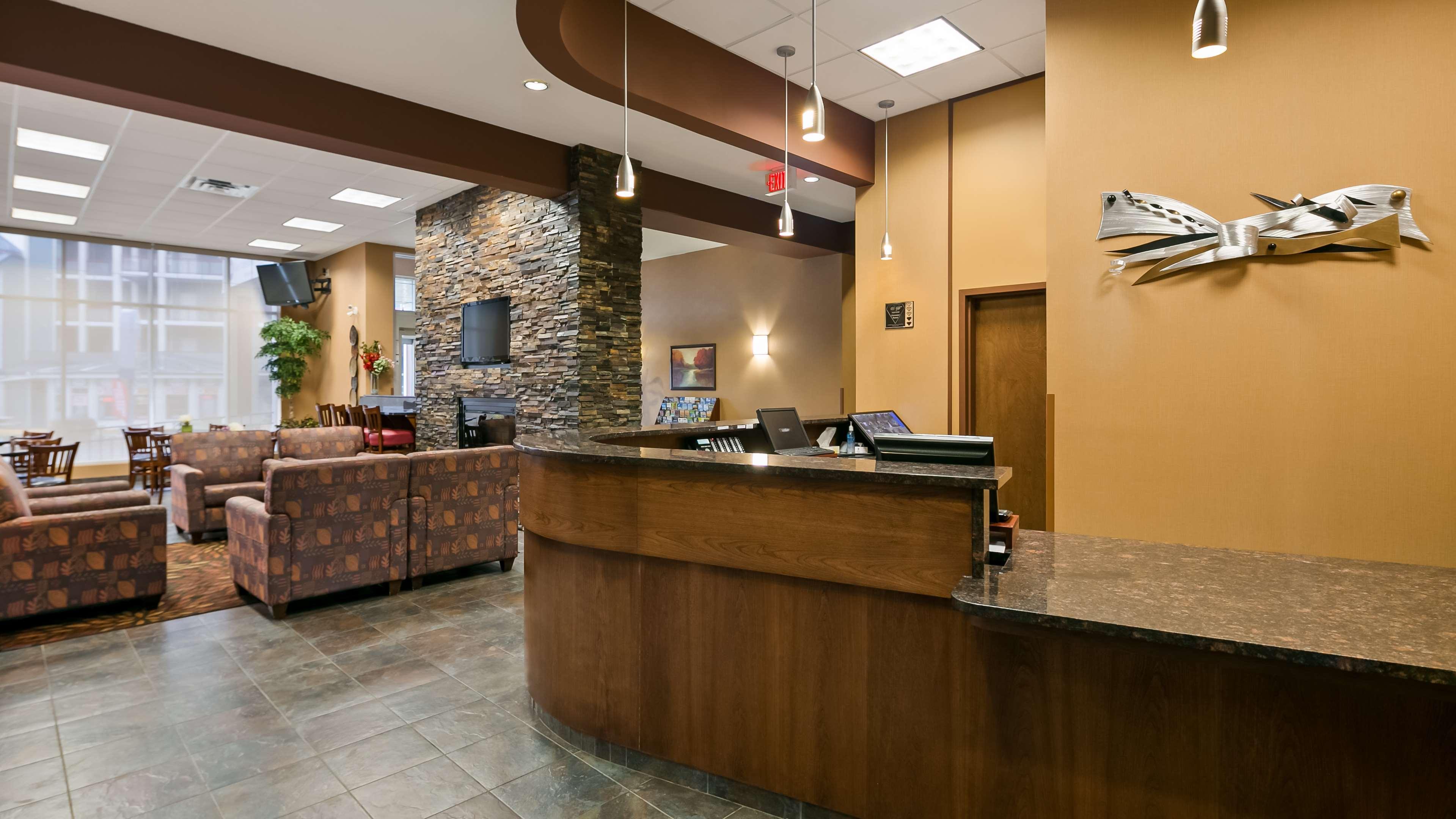 Western Chateau 3* Sylvan Lake