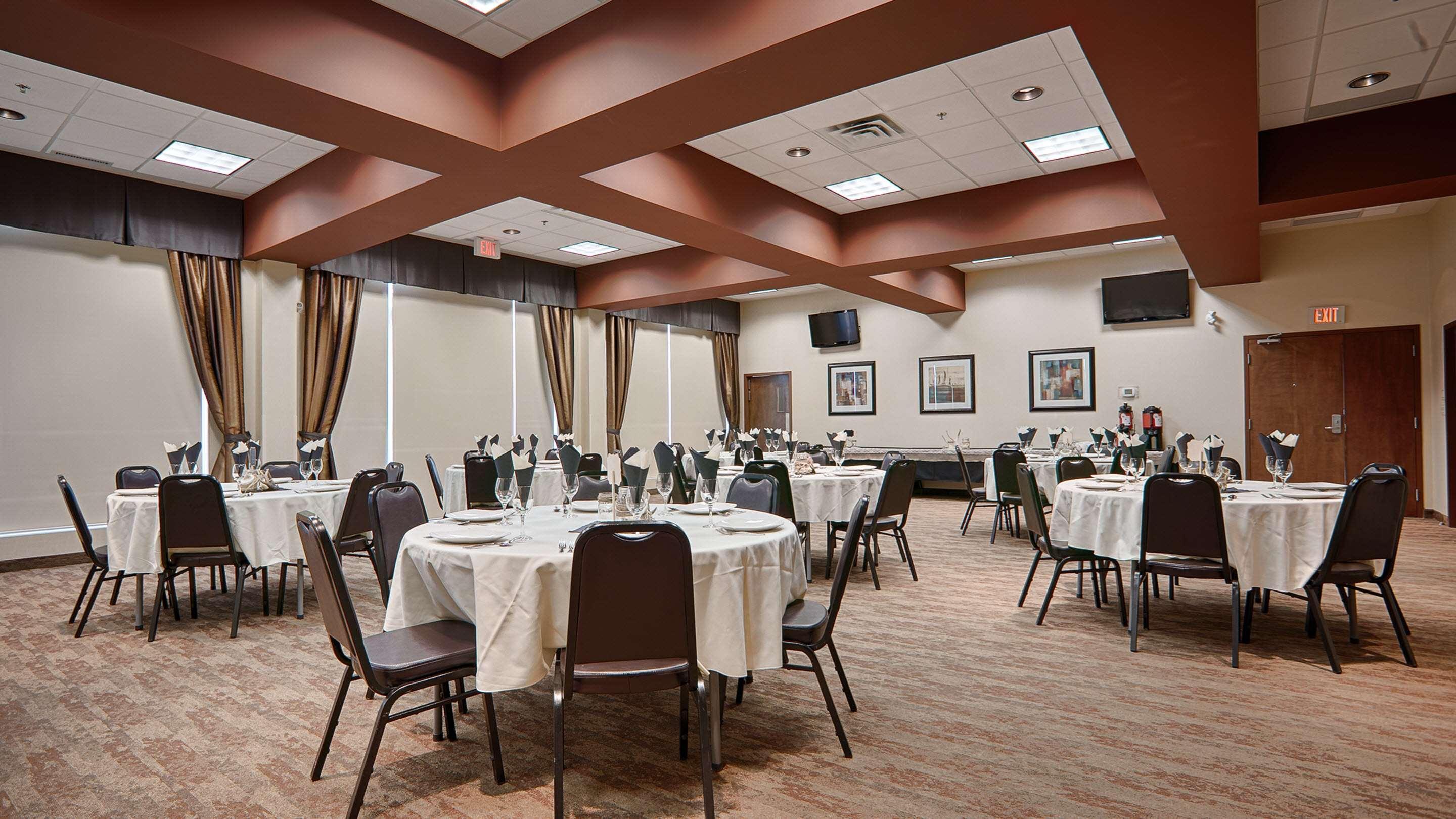 Western Chateau Hotel Sylvan Lake