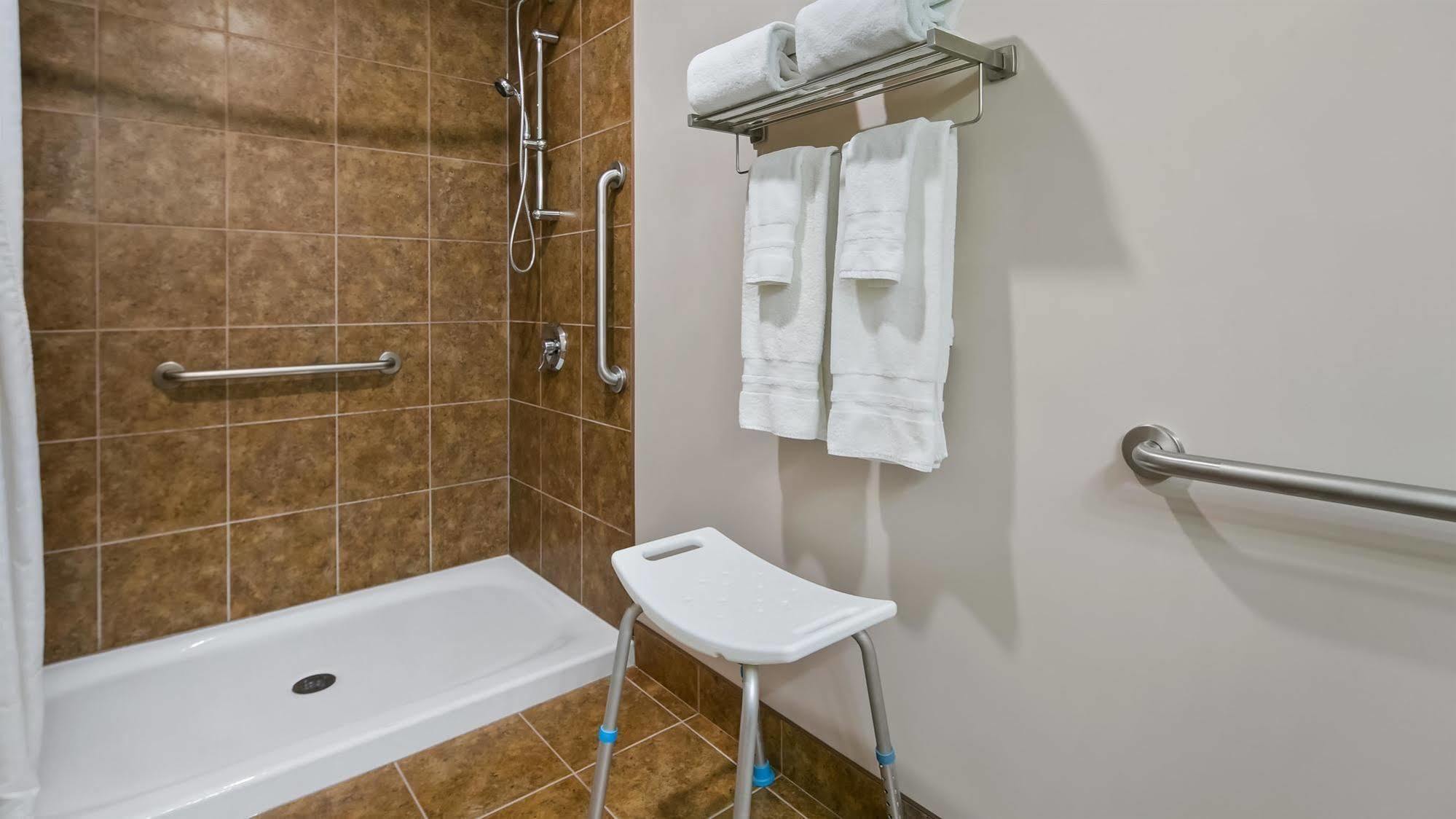 Western Chateau Hotel Sylvan Lake